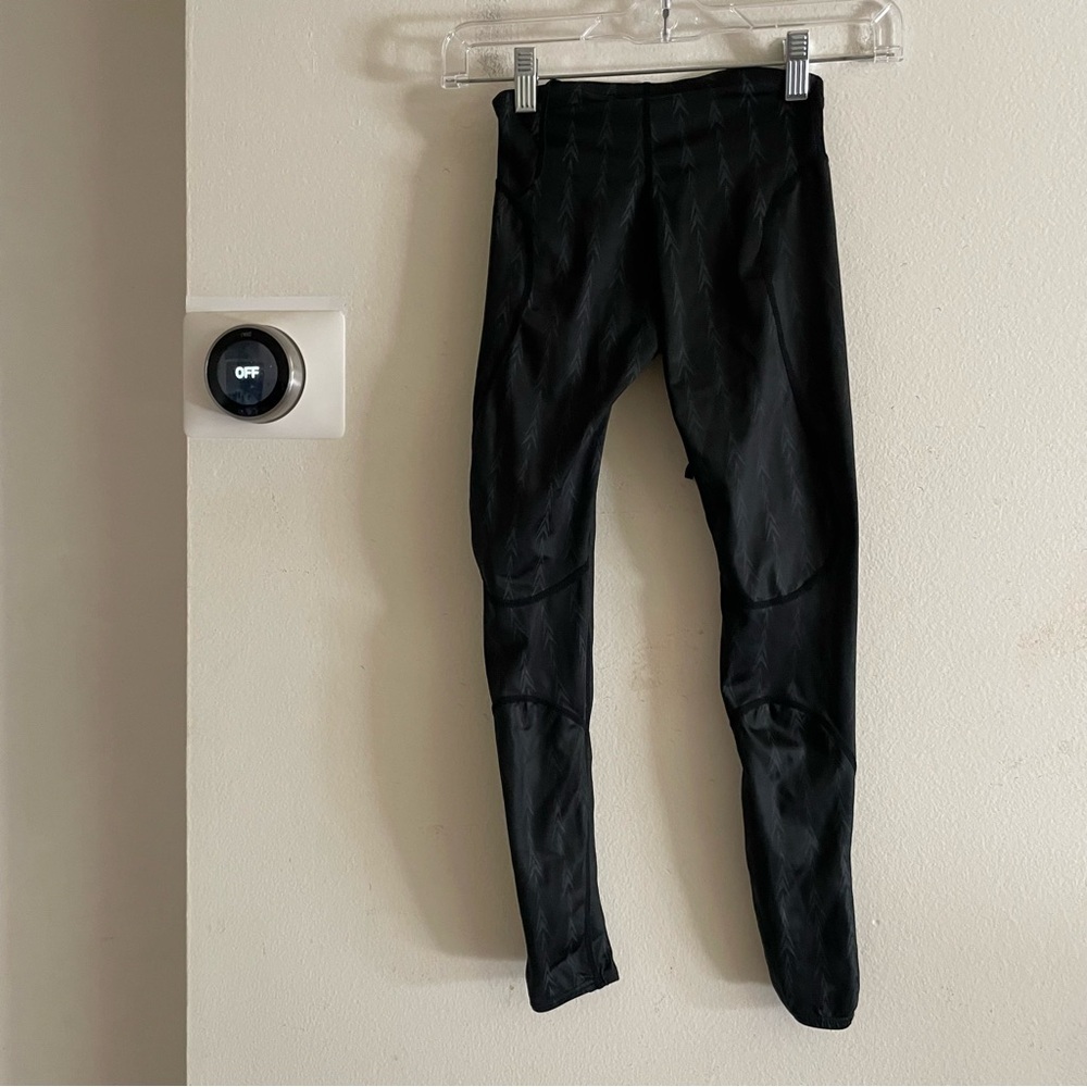 NWT TYR Fusion2 Tight Black Leggings size 28